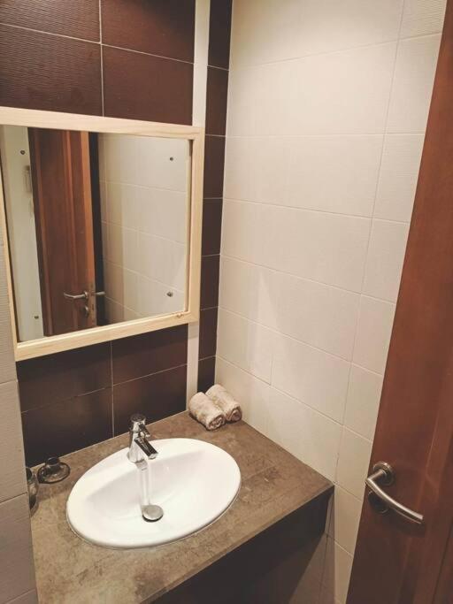 Tres Bel Appartement Idealement Place La Marsa Exterior foto